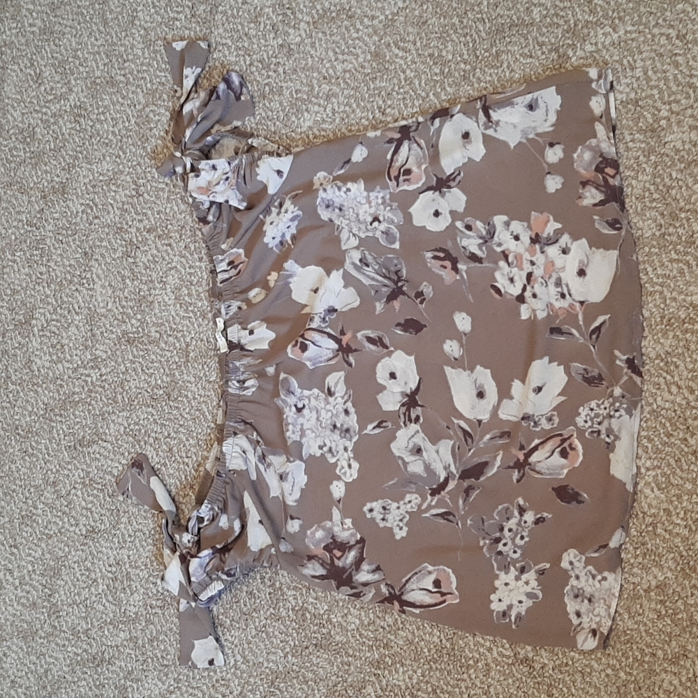 Le Lis Taupe Floral Off-Shoulder Blouse
